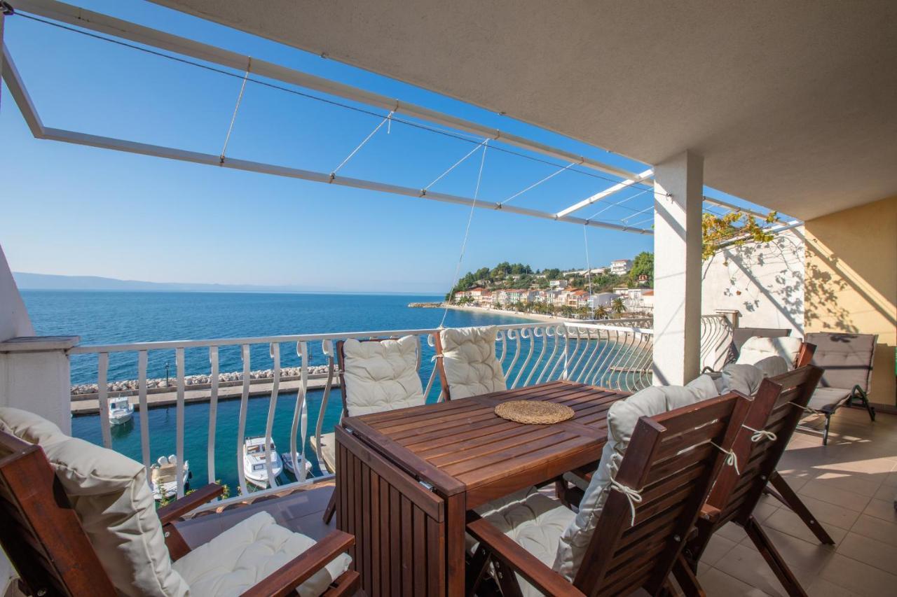 Apartments By The Sea Podgora, Makarska - 11469 Bagian luar foto