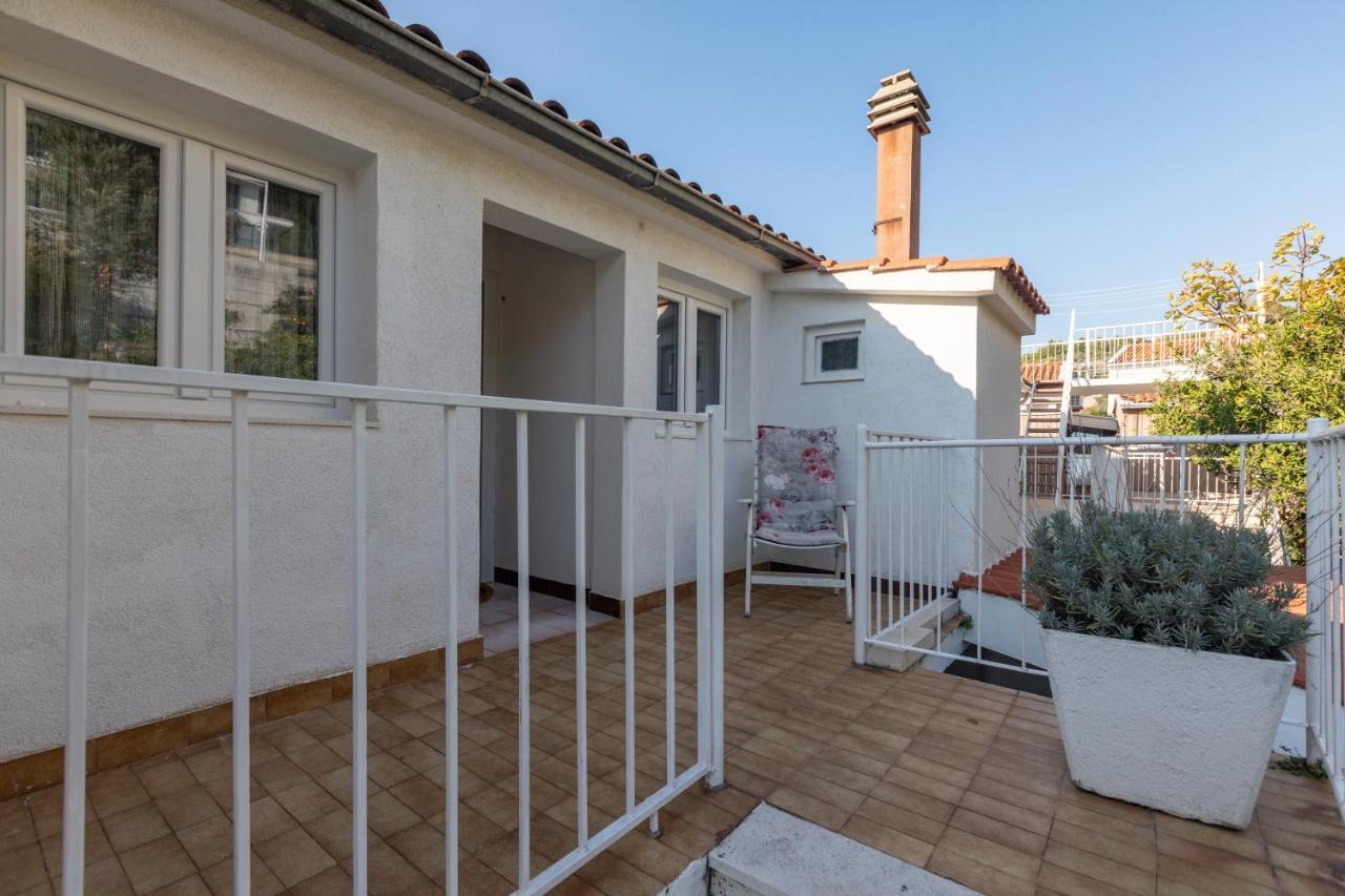 Apartments By The Sea Podgora, Makarska - 11469 Bagian luar foto